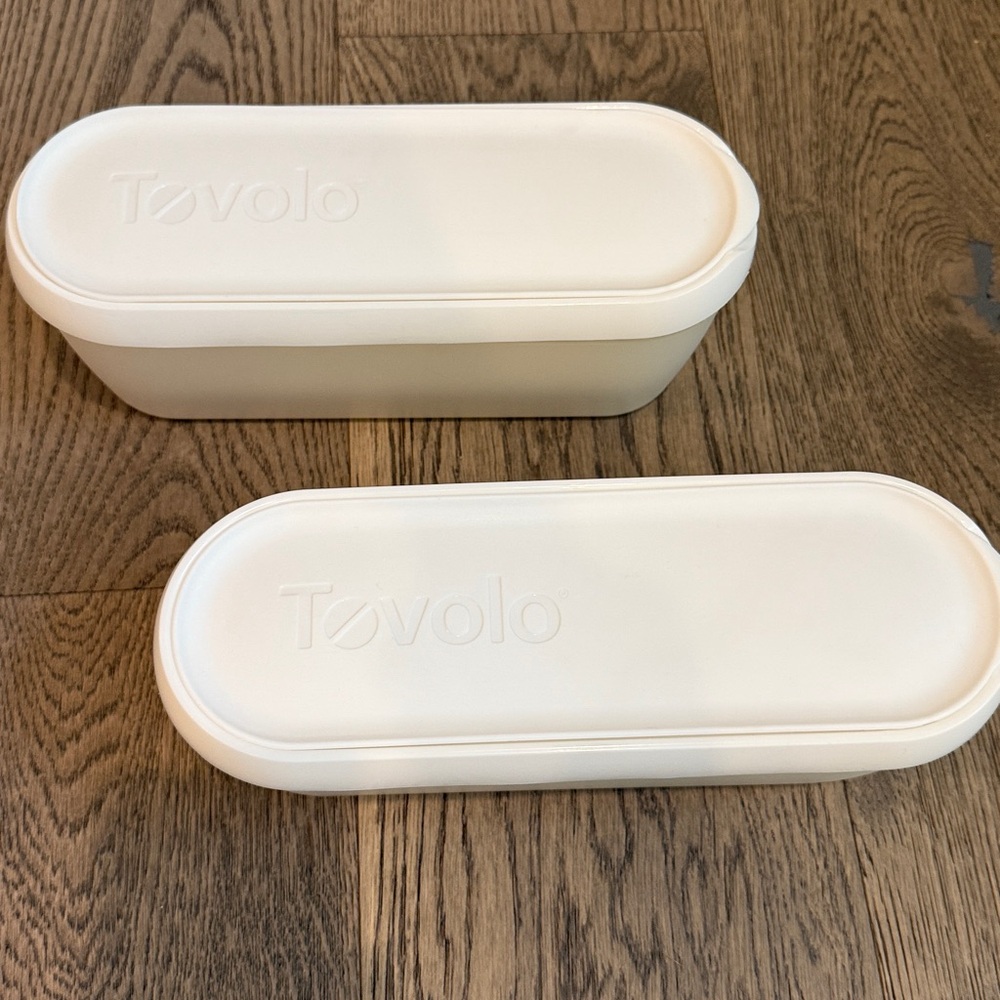 Set of 2, GLIDE-A-SCOOP ICE CREAM TUB - 1.5 QUART - Picture 2 of 6